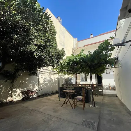 Dai Nonni Bed & Breakfast 4*